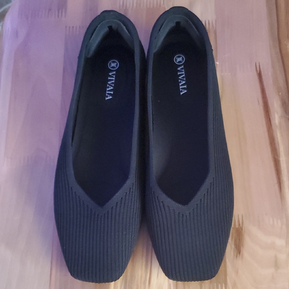 VIVAIA Black Ribbed Flats for Women